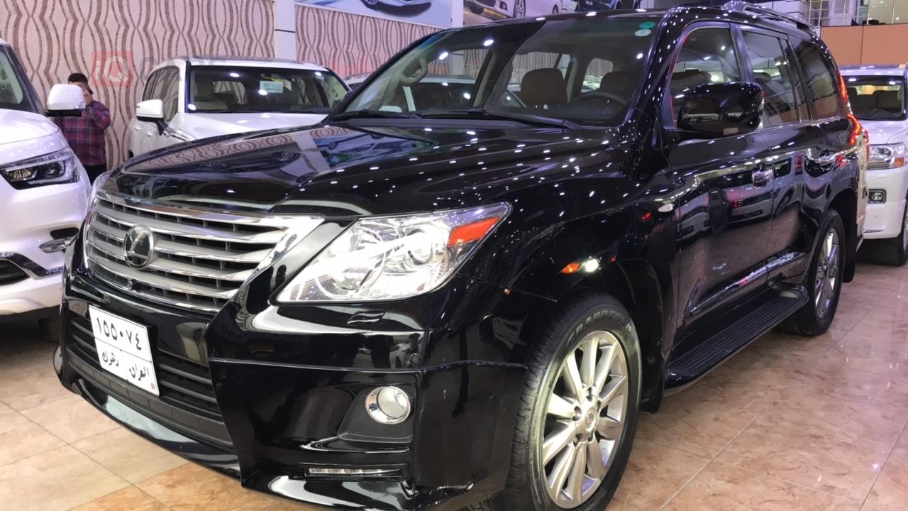 Lexus LX